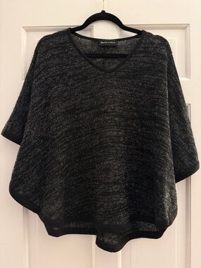 Spencer & Olivia  Black Marled V-Neck Sweater Poncho